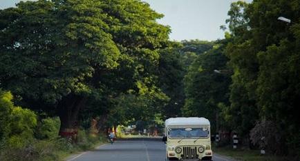 Colombo by jeep